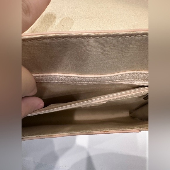 ✨ ✨ Express Metallic Pink and Cream Clutch✨✨ - Picture 8 of 12